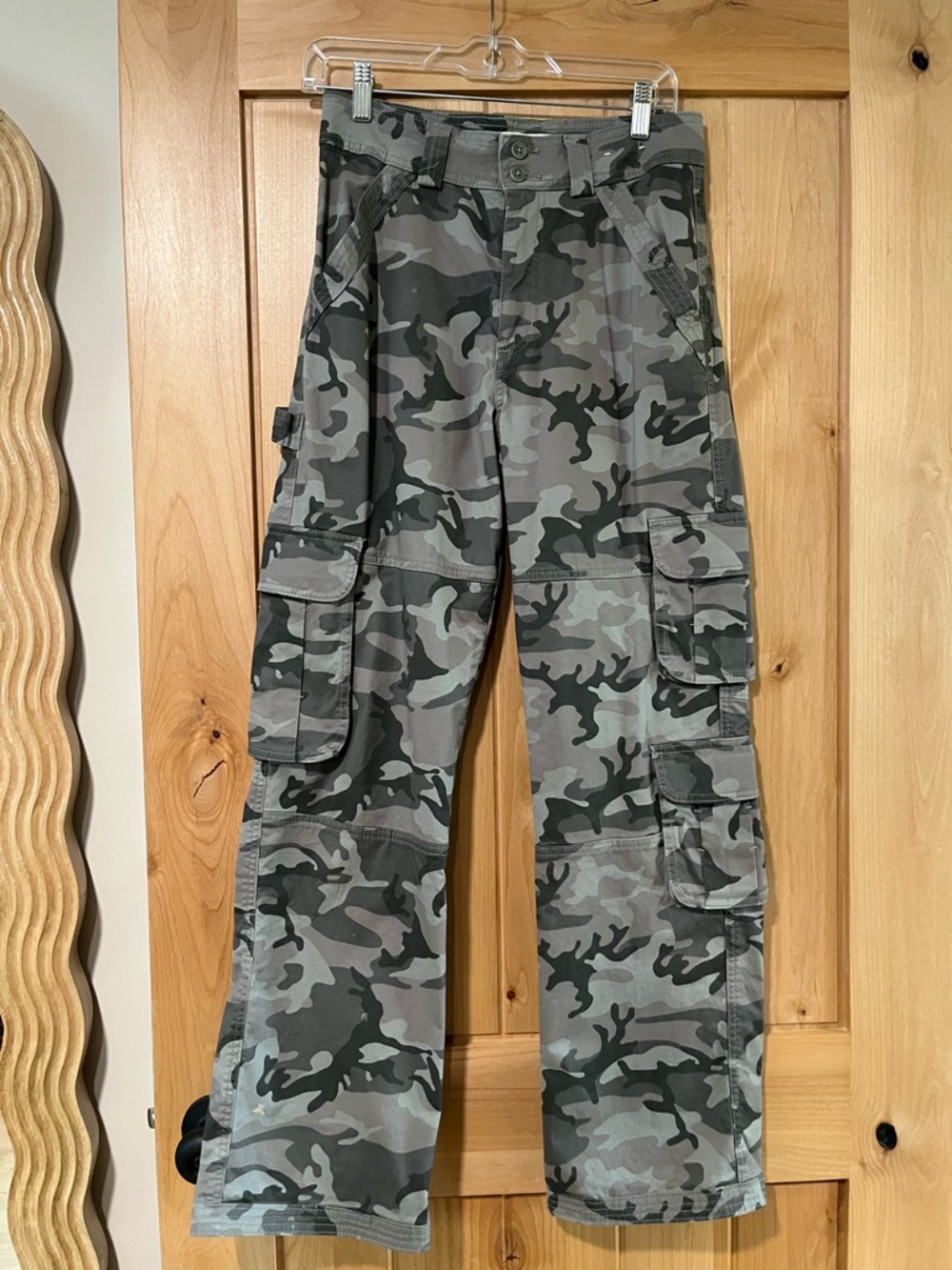 Abercrombie Camo Cargo Pants Size 26/2R